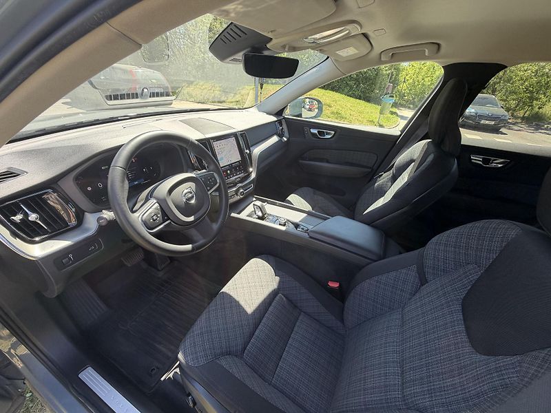 Volvo XC60 (2022) IIB4FWD AUT mild hybrid moment - fotka 14 z 22