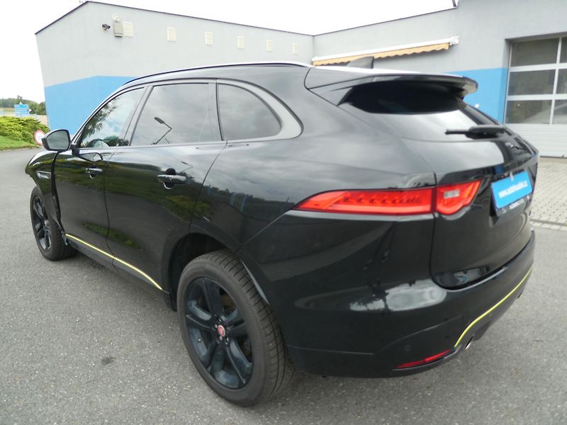 Jaguar F-Pace 300 SPORT 221kW 4x4  - fotka 4 z 15