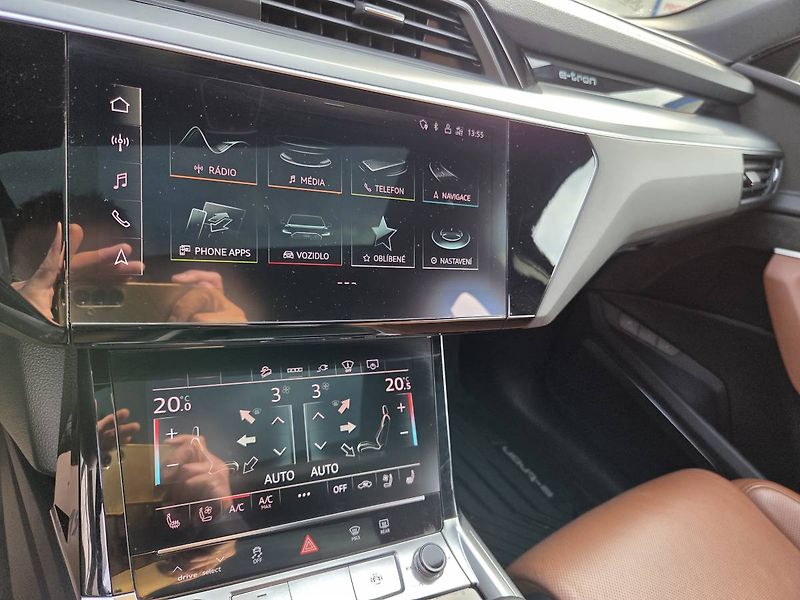 Audi e-tron (2021) Quattro 300kW Advanced - fotka 25 z 48