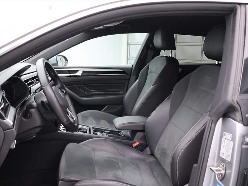 Volkswagen Arteon Shooting Brake 2,0 TDI 110kW DSG R-Line CZ DP - fotka 11 z 32