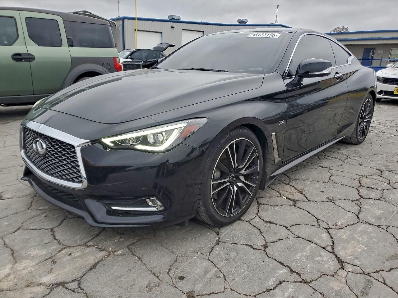 Infiniti Q60 300