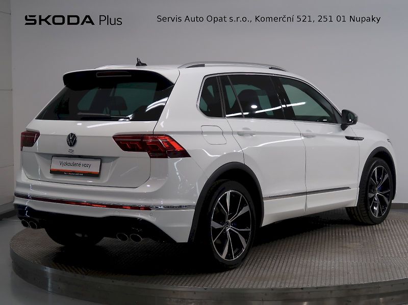 Volkswagen Tiguan (2023) R 2.0TSI 235kW DSG 4x4 - fotka 2 z 38