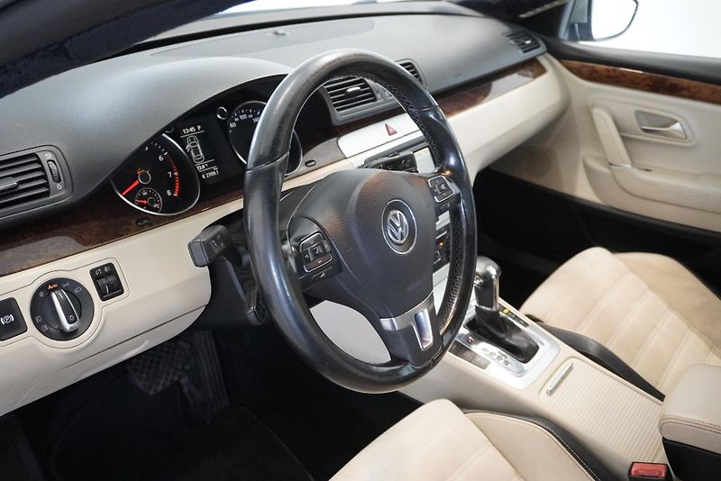 Volkswagen Passat CC PASSAT CC  3,6I 4MOTION AUT. - fotka 13 z 26