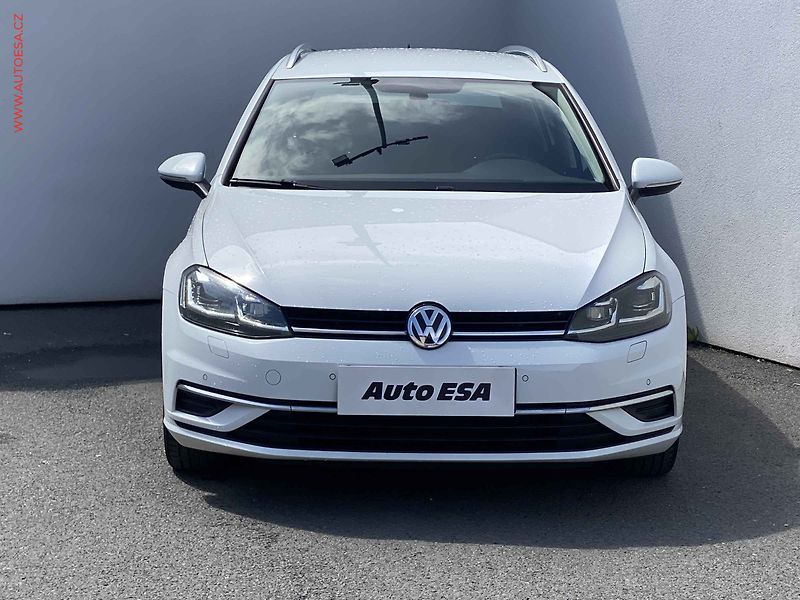 Volkswagen Golf (2017) 1.6 TDi, Comfortline, DSG - fotka 2 z 18