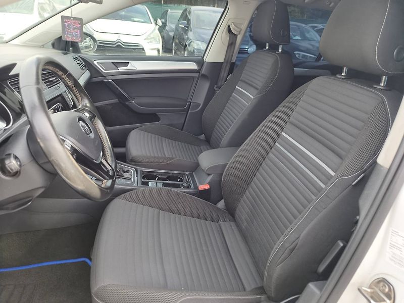 Volkswagen Golf (2014) - fotka 35 z 42