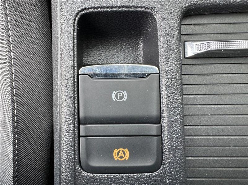 Škoda Octavia 2,0 TDI 85kW DPH 1.maj původČR - fotka 34 z 50