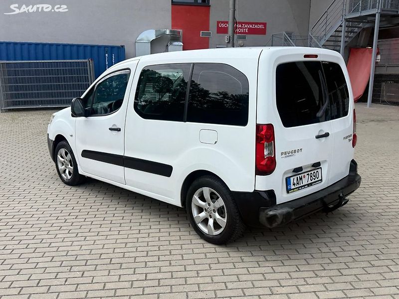 Peugeot Partner (2011) 1.6HDi 55kw 5 míst Tažné - fotka 3 z 15