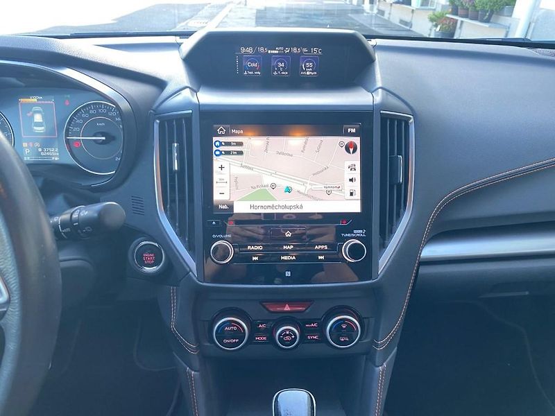 Subaru XV 1.6i Executive ES Lineartronic - fotka 12 z 15