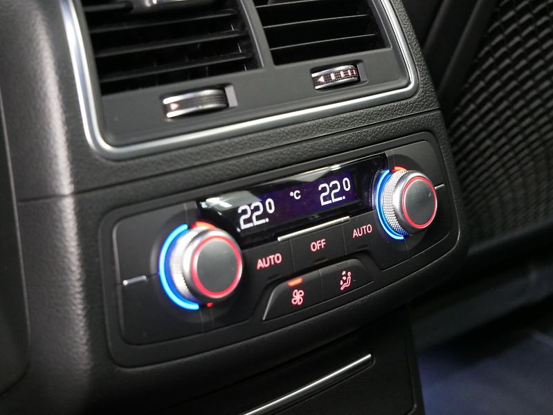 Audi A6 - fotka 28 z 30