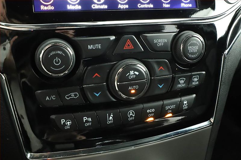 Jeep Grand Cherokee (2020) 3.0 CRD - fotka 13 z 22