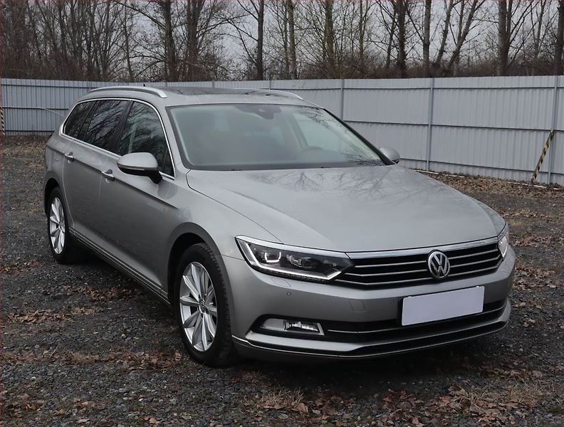 Hyundai i30 (2022) 1.5 T-GDI MHEV, ČR,1.maj - fotografie inzerátu