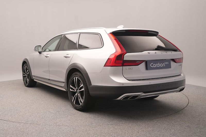 Volvo V90 CC D5 AWD PRO POLESTAR CZ  - fotka 8 z 47