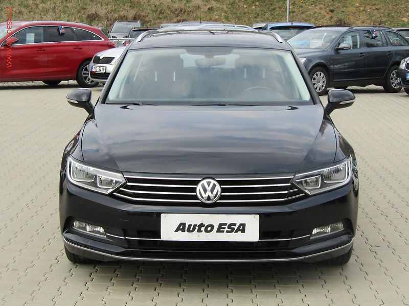Volkswagen Passat (2017) 2.0 TDi, ČR - fotka 2 z 20