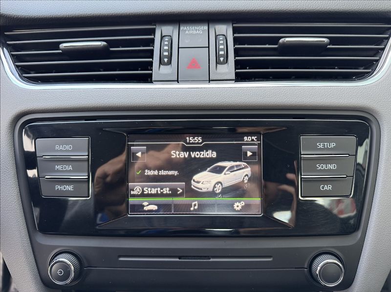 Škoda Octavia 1,6 TDI 81kW 2.maj. původ ČR - fotka 41 z 50