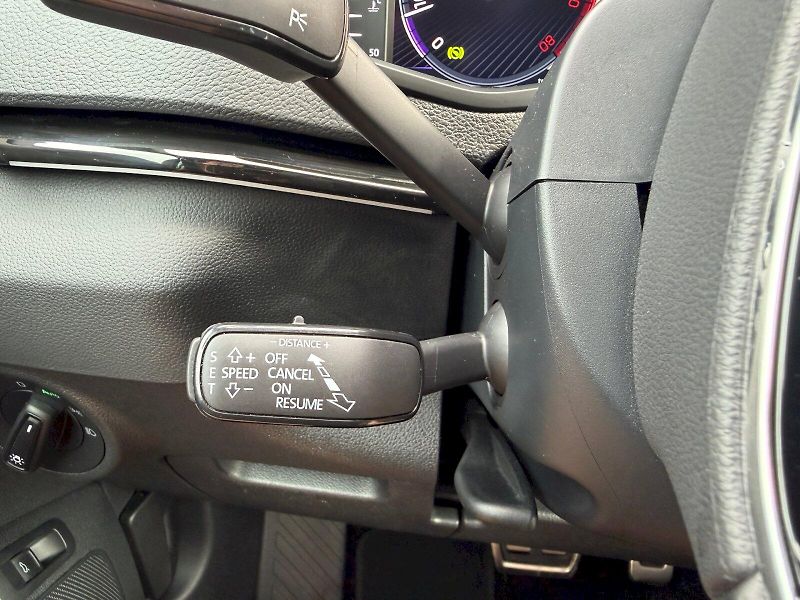 Škoda Karoq (2023) 2.0 TSI 140kW DSG SportLine - fotka 13 z 35