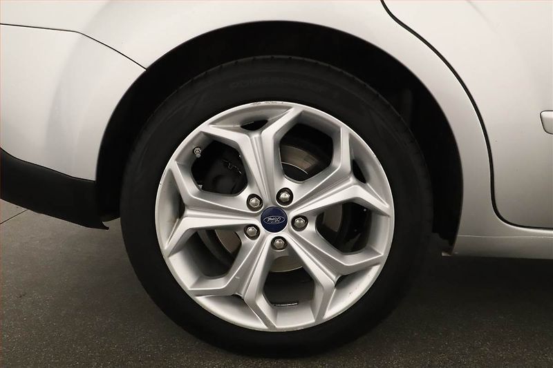Ford S-MAX (2013) Titanium 2.2 TDCi, Automat - fotka 19 z 19