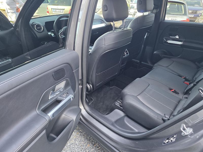 Mercedes-Benz GLB 200 - fotka 15 z 17
