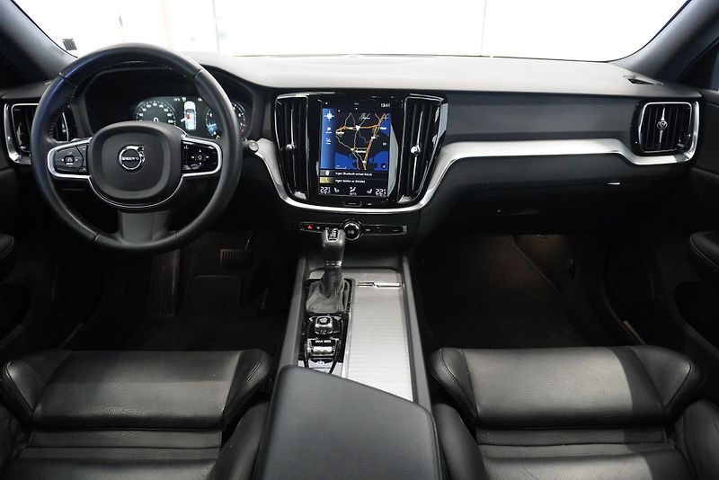 Volvo V60 T5 INSCRIPTION AUT. - fotka 15 z 29