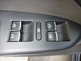 Volkswagen Touran 2,0 TDI 103kW 7.MÍST - náhled 19