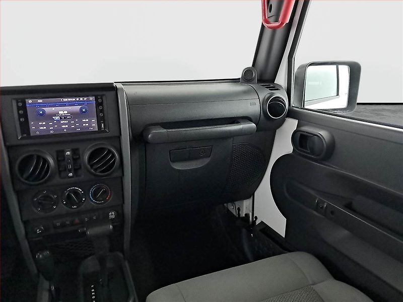 Jeep Wrangler (2009) 2.8 CRD - fotka 8 z 19