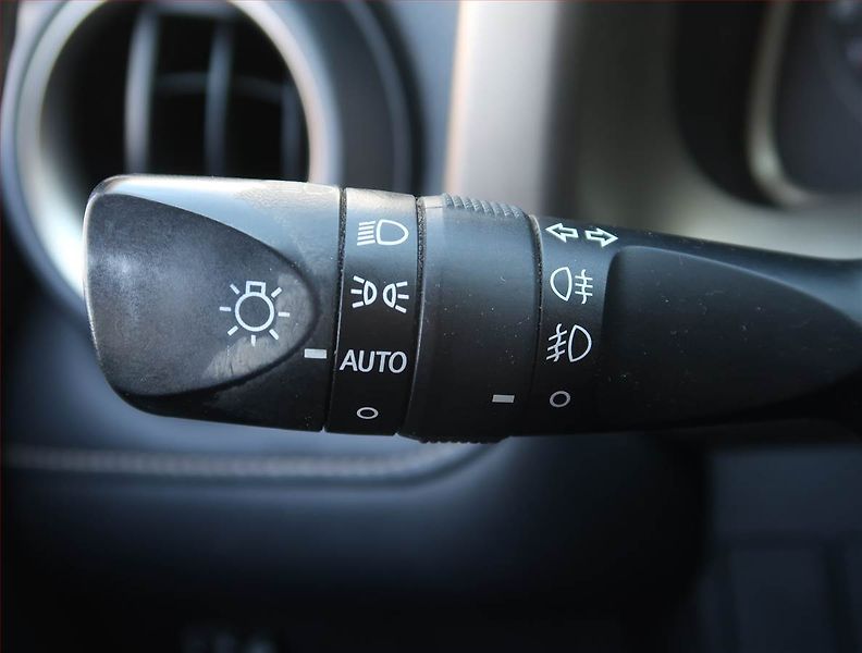 Toyota RAV4 (2014) 2.0 D-4D, Serv.kniha, Tempomat - fotka 16 z 19