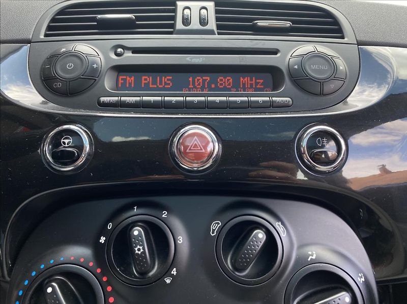 Fiat 500 1,2 i  Lounge / klima / LPG - fotka 25 z 33