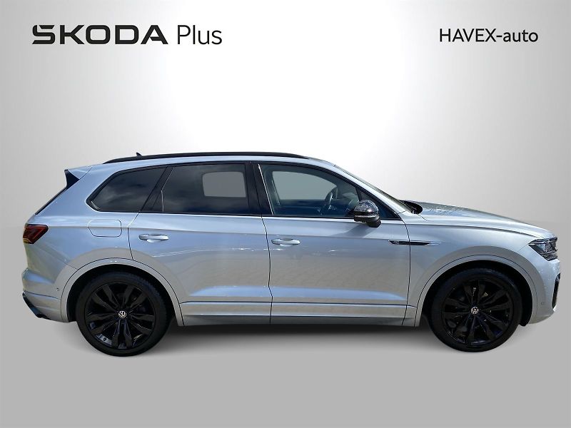 Volkswagen Touareg (2023) Exclusive 3.0 TDI V6 4Motion - fotka 35 z 37