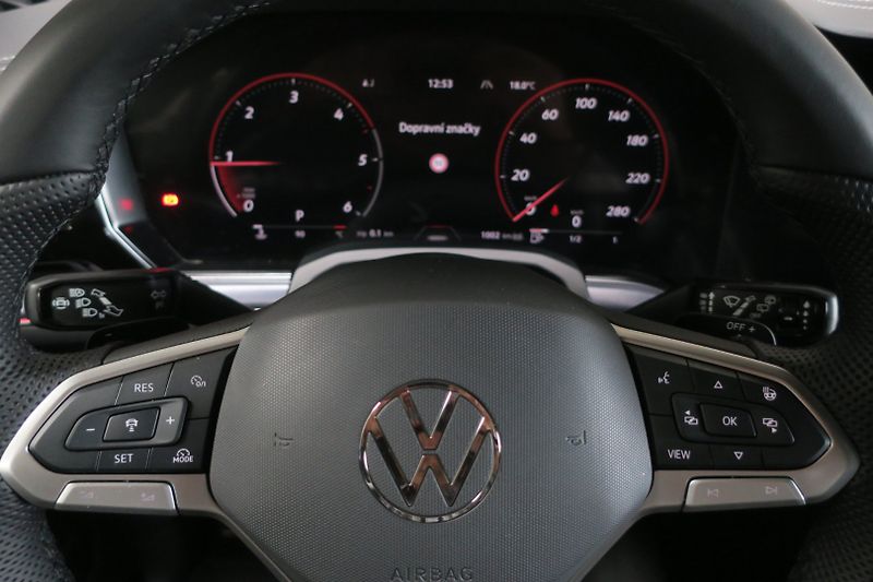 Volkswagen Touareg (2026) NEW Final Edition R Line 210kW - fotka 16 z 50
