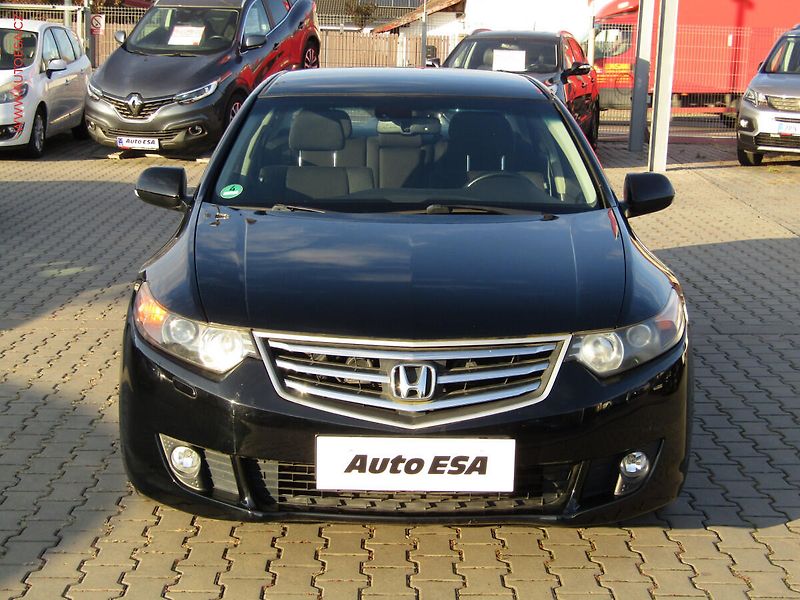 Honda Accord (2009) 2.0i, AT, STK04/2026 - fotka 2 z 20
