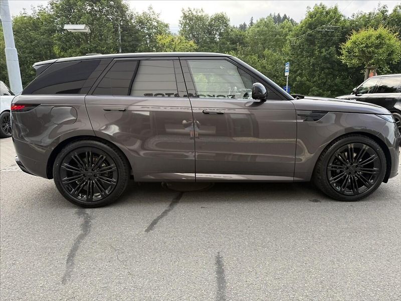Land Rover Range Rover Sport (2026) 3,0 DYNAMIC SE D250 - fotka 5 z 24