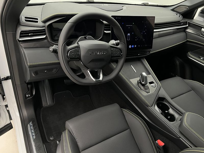 Lynk & Co 01 (2026) MORE PHEV AUT CZ 1.maj - fotka 4 z 55