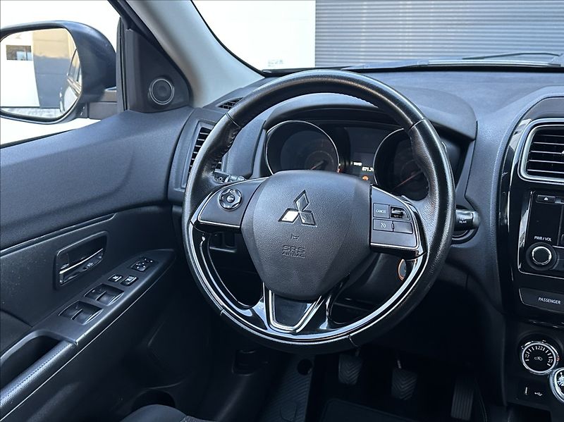 Mitsubishi ASX 1,6 117PS  Invite+ Audio - fotka 22 z 49