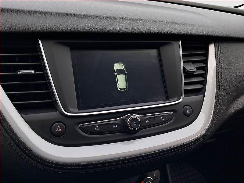 Opel Grandland X (2020) 1.2 Turbo, ČR,1.maj, Tempomat - fotka 16 z 18