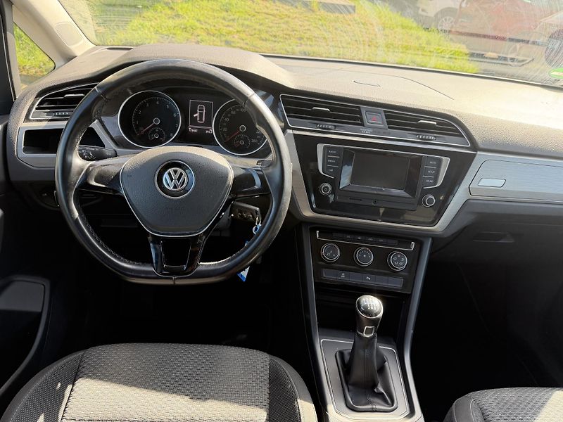 Volkswagen Touran 1.4 TSI 7 MIST 110KW - fotka 13 z 21
