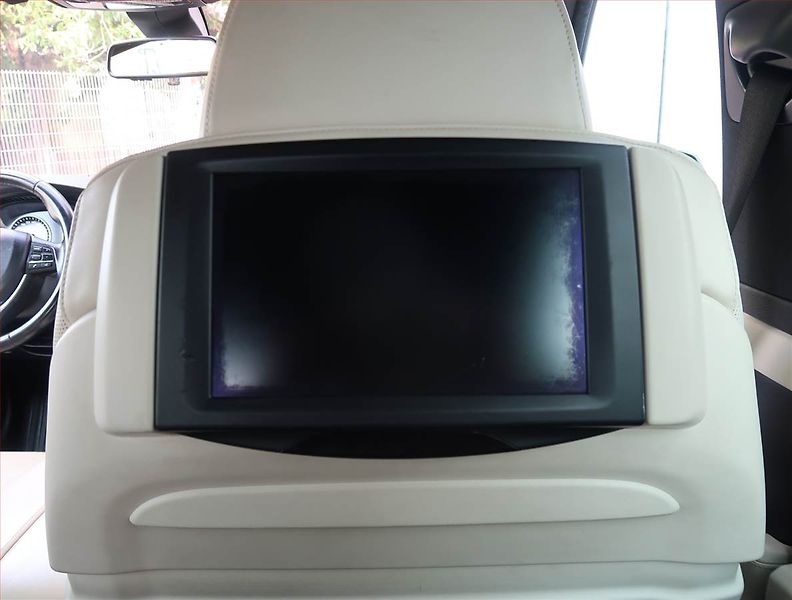 BMW Řada 5 (2012) 530d xDrive GT, 4X4, Automat - fotka 20 z 34