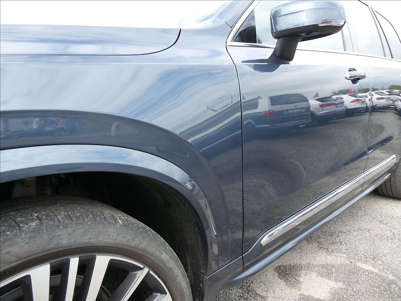 Volvo XC90 2,0 B5 173kW AWD,2x kola,ČR,DP - fotka 15 z 46