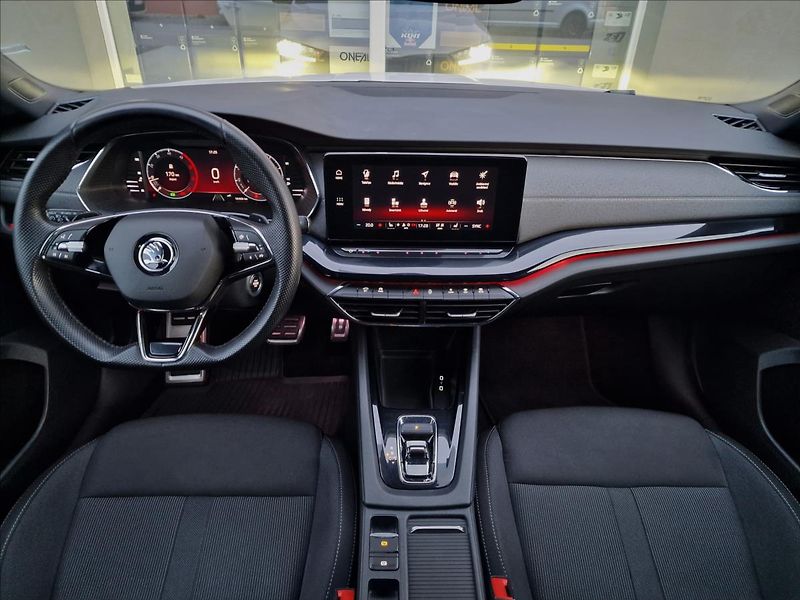 Škoda Octavia 2.0 TDI DSG Style Sport,1.Maj - fotka 23 z 49