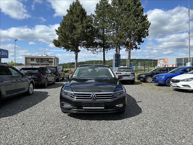 Volkswagen Passat 2,0 PANORAMA,TAŽNÉ,ALLU 19 - fotka 4 z 8