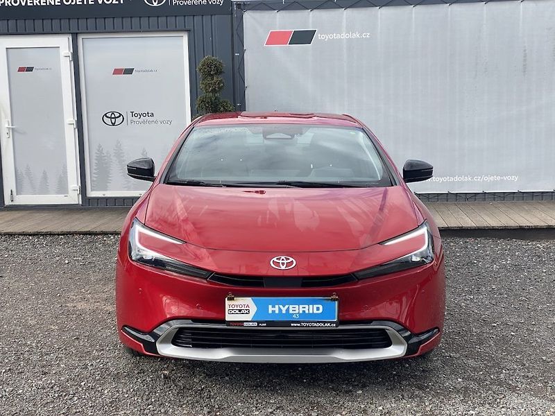 Toyota Prius 2.0Plug-in, ČR-1.maj, Prestige - fotka 2 z 36