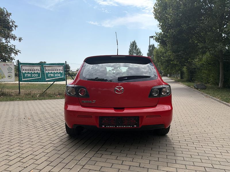 Mazda 3 1.6 Sport - fotka 9 z 27