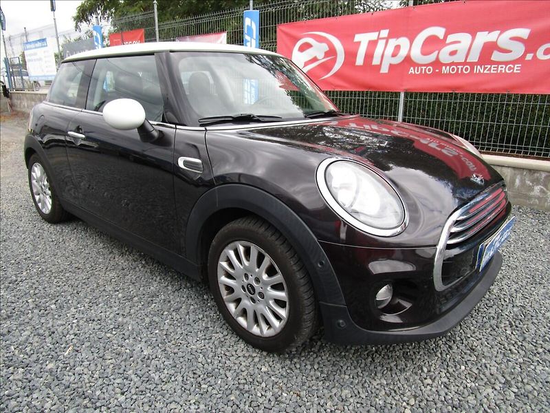 Mini Cooper 1.5D, automat, kůže - fotka 3 z 38