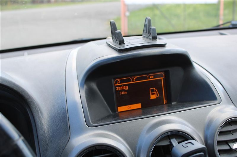 Opel Antara 2,0 CDTi  4 x 4, TAŽNÉ - fotka 15 z 23