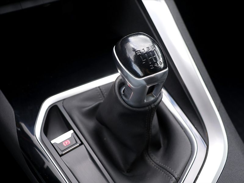 Peugeot 3008 1,5 HDi 96kW Allure CZ - fotka 22 z 31