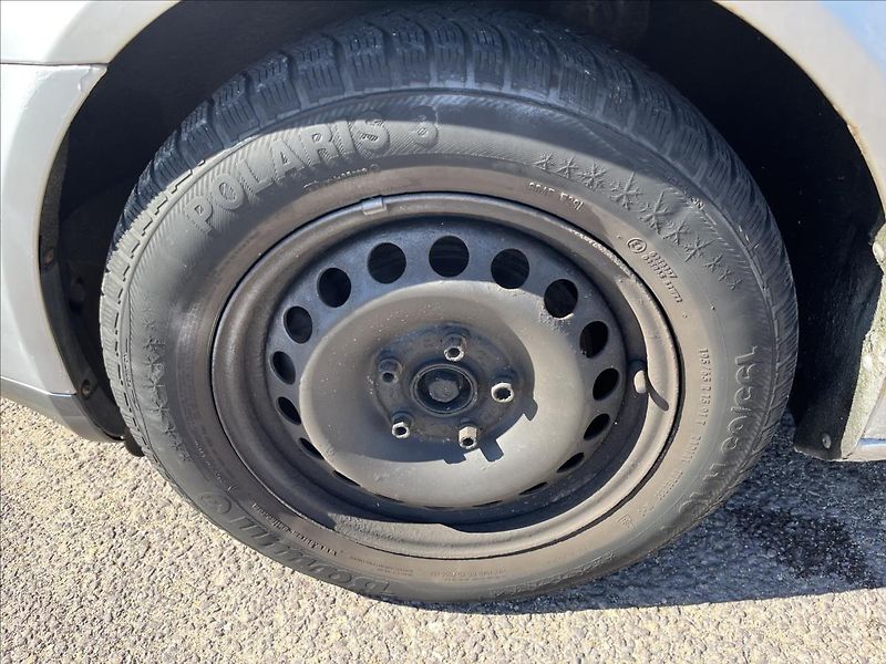 Škoda Octavia 2,0 TDi 103KW TAŽNÉ STK 7/2027 - fotka 32 z 32