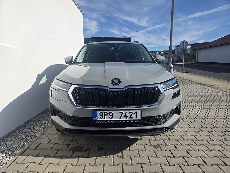Škoda Karoq Selection 1,5TSI 110kW - fotka 3 z 13