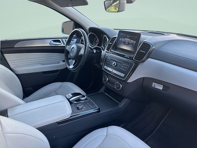 Mercedes-Benz GLE AMG paket 350d 4MATIC kupé - fotka 19 z 21