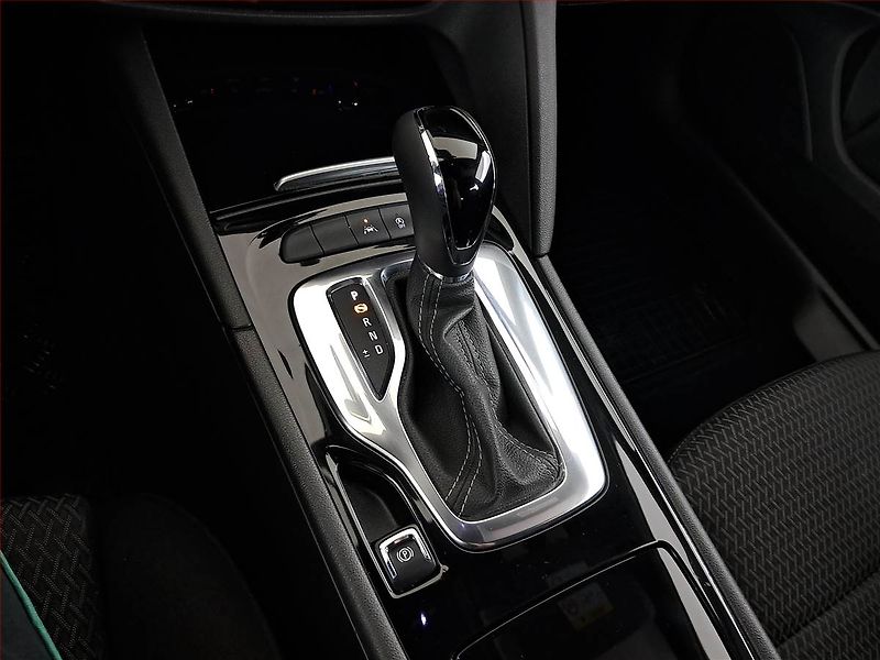 Opel Insignia (2021) 2.0 CDTI, Automat, Serv.kniha - fotka 13 z 20