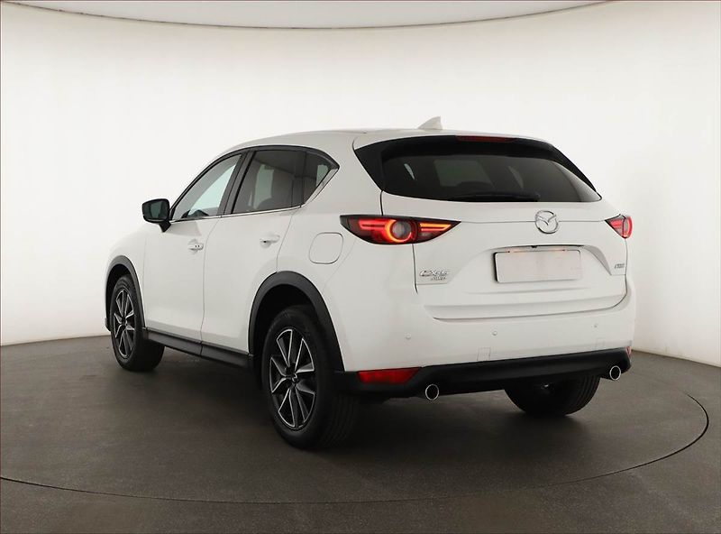Mazda CX-5 (2017) Takumi 2.2 Skyactiv-D, 4X4 - fotka 4 z 17