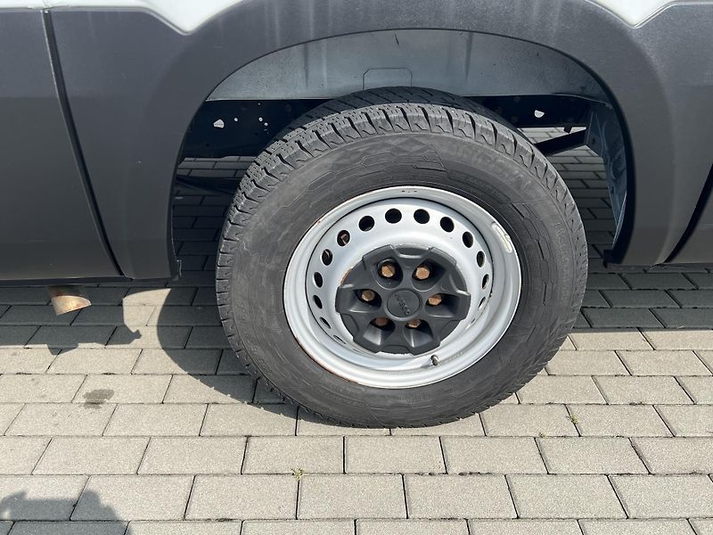 Iveco Daily (2020) 2.3d*115KW*35S16*Kamera - fotka 31 z 31