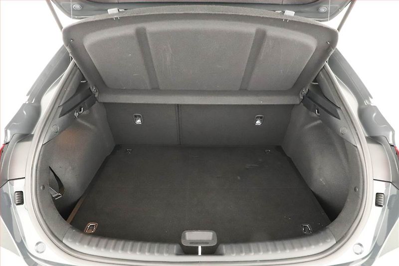 Kia XCeed (2025) 1.5 T-GDI, Top, Navigace - fotka 19 z 20